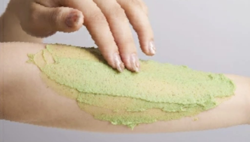 濡れた肌に直接塗る